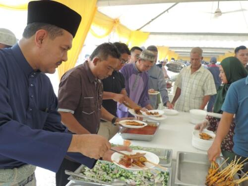 Jamuan Aidilfitri bersama KDYMM